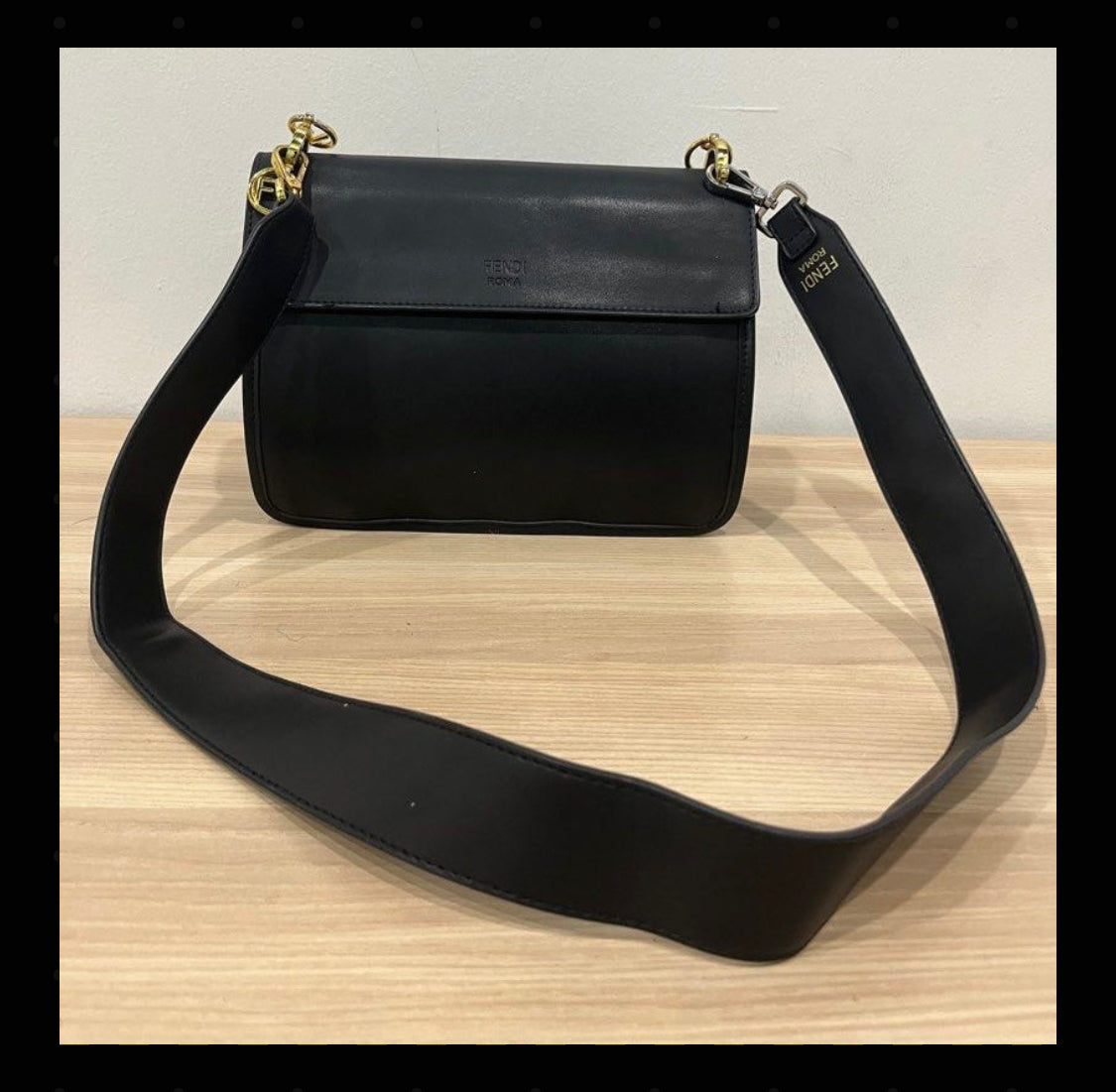 F Kan I Crossbody Handbag